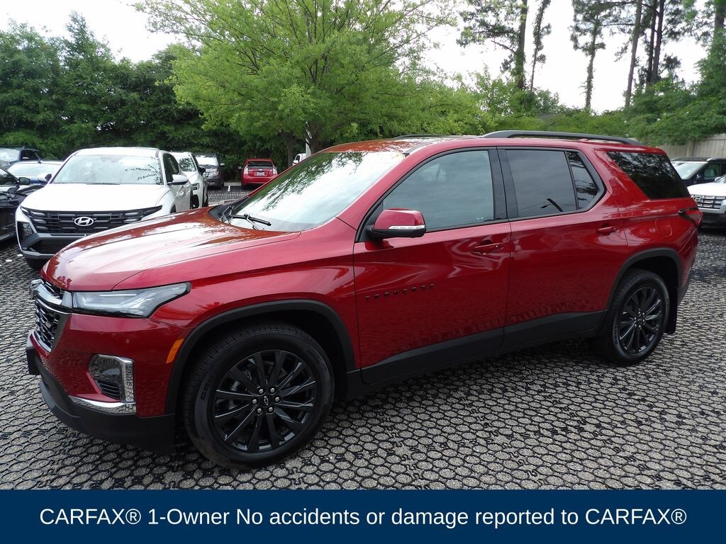 Used 2023 Chevrolet Traverse RS SUV