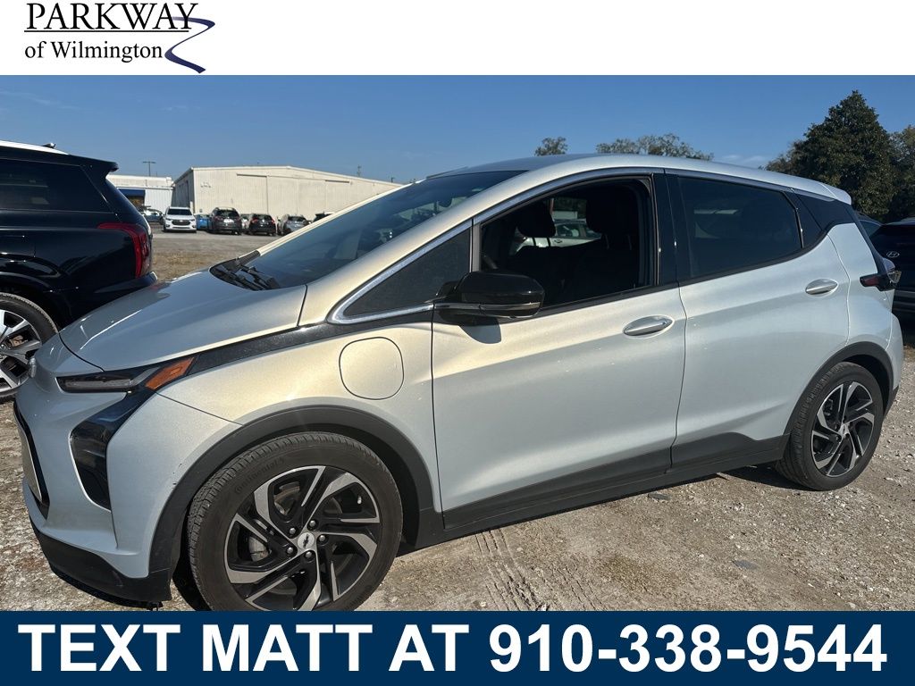 2023 Chevrolet Bolt EV 2LT's photo