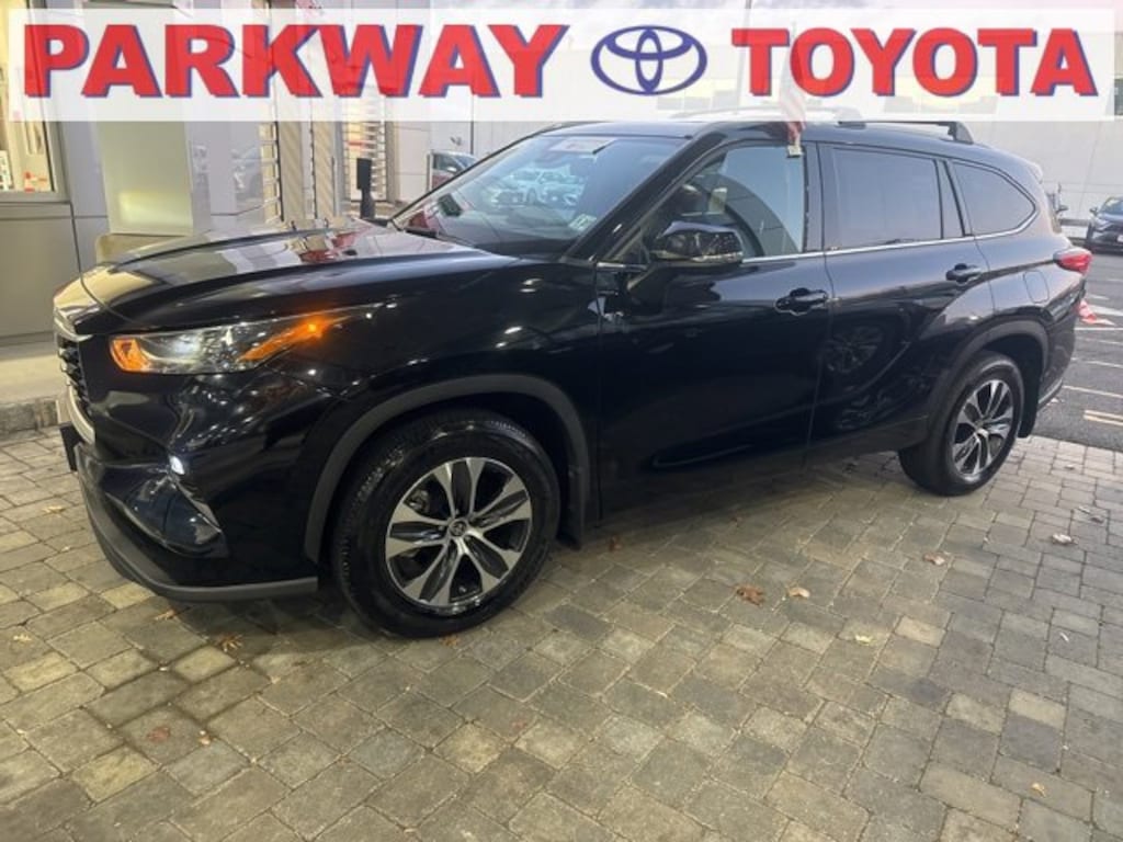 Certified 2022 Toyota Highlander XLE SUV