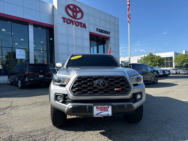 Used 2022 Toyota Tacoma TRD Off Road with VIN 3TMCZ5AN9NM496219 for sale in Englewood, NJ