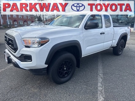 Used 2022 Toyota Tacoma SR Truck Access Cab for Sale in Englewood Cliffs, NJ