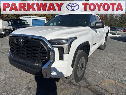 2025 Toyota Tundra SR5 SR5 CREWMAX 6.5
