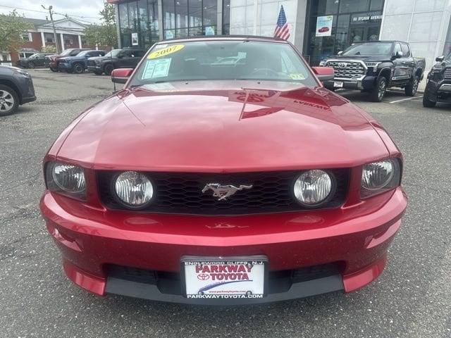 Used 2007 Ford Mustang  with VIN 1ZVHT85H475365153 for sale in Englewood Cliffs, NJ