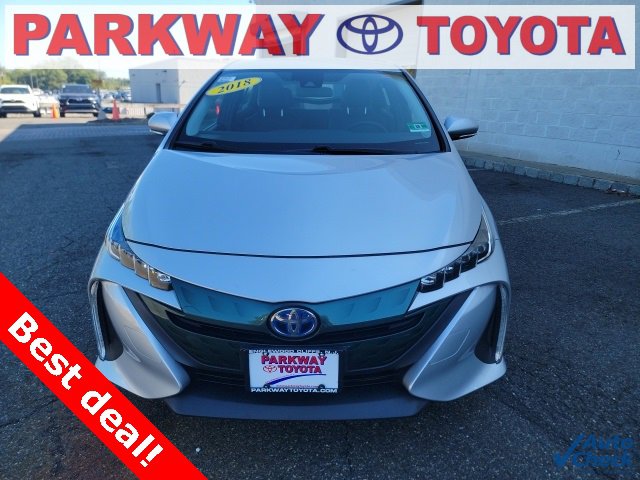 2018 Toyota Prius Prime Plus Premium Advanced photo 2