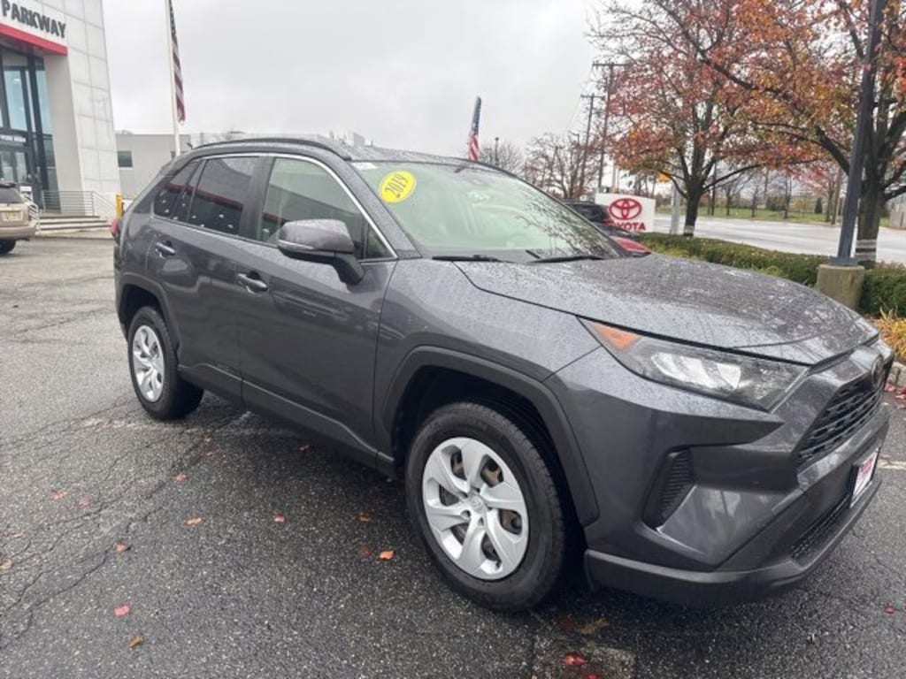 Used 2019 Toyota RAV4 LE SUV