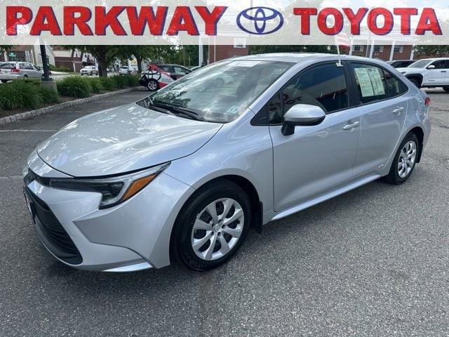 2025 Toyota Corolla LE Hybrid CVT AWD's photo