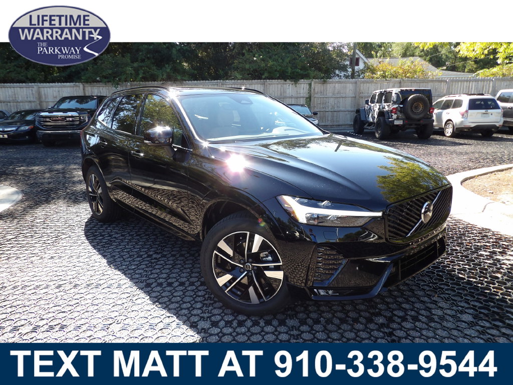 Onyx Black 2027 Volvo XC60 SUV / Crossover All-Wheel Drive 8-Speed Automatic