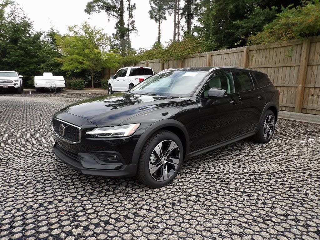 New 2026 Volvo V60 Cross Country B5 Plus Wagon