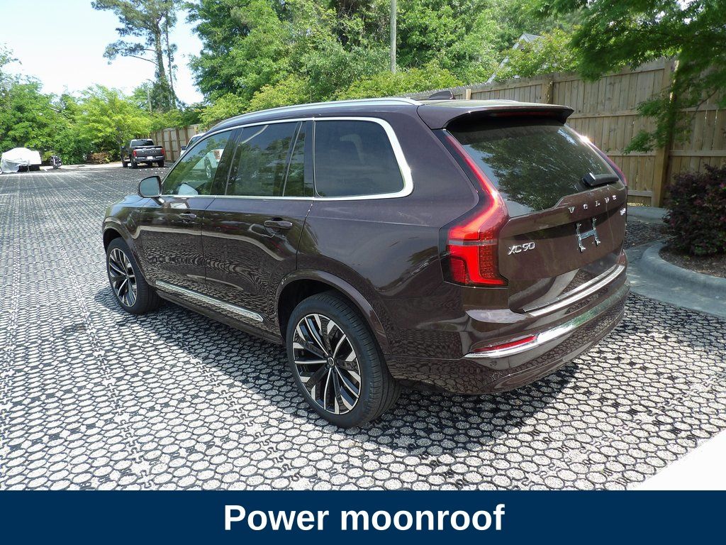 2025 Volvo XC90 Plus - Photo 9