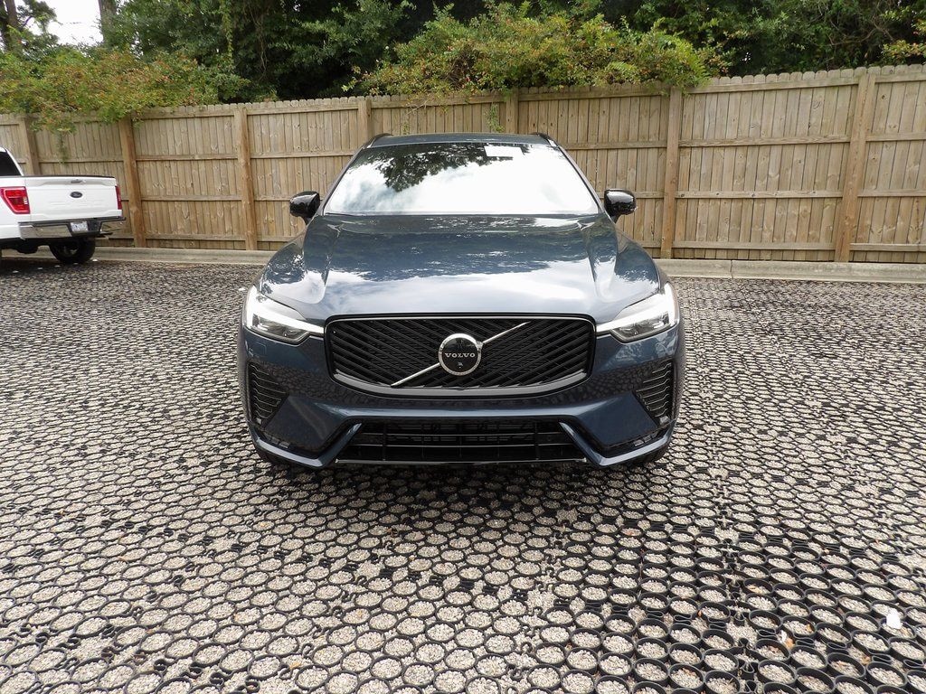 New 2026 Volvo XC60 B5 Plus SUV