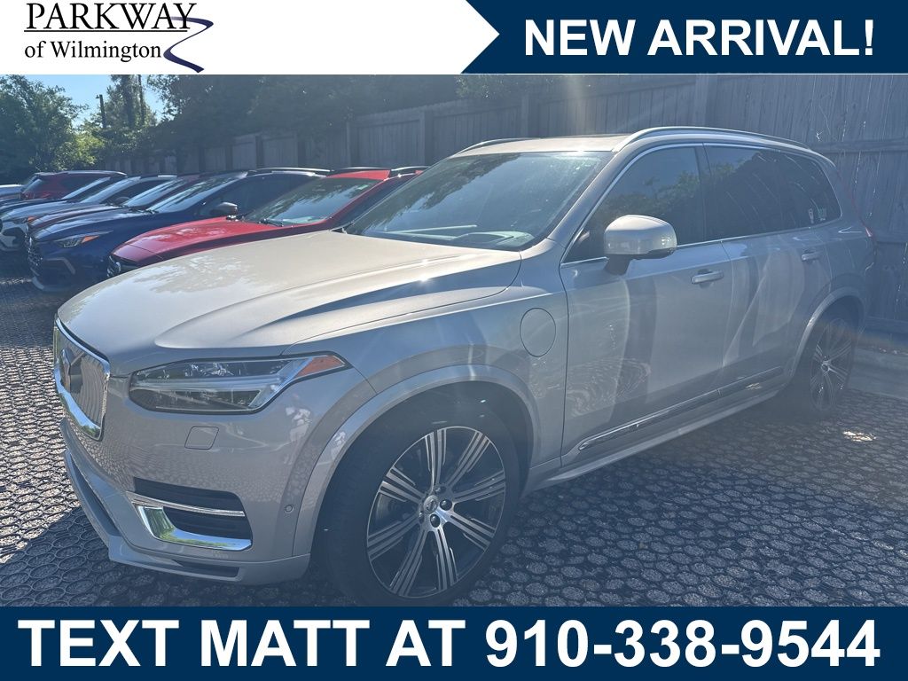 2024 Volvo XC90 T8 Recharge Ultimate 6-Seater 4WD's photo
