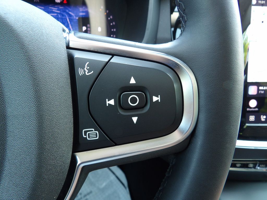2025 Volvo S60 Core - Photo 20