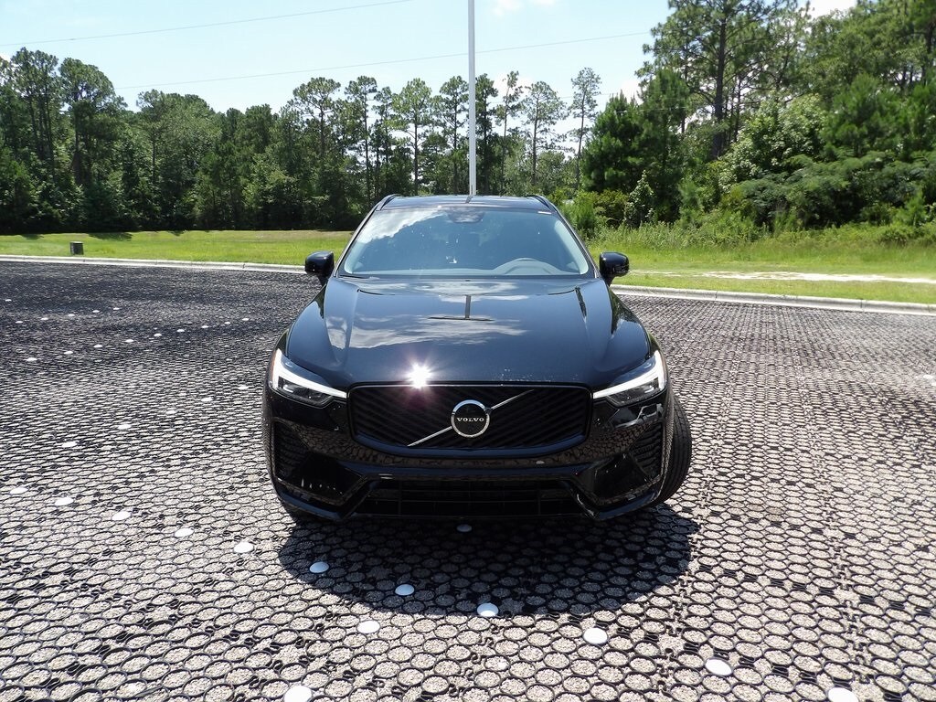 2026 Volvo XC60 B5 Plus photo 2