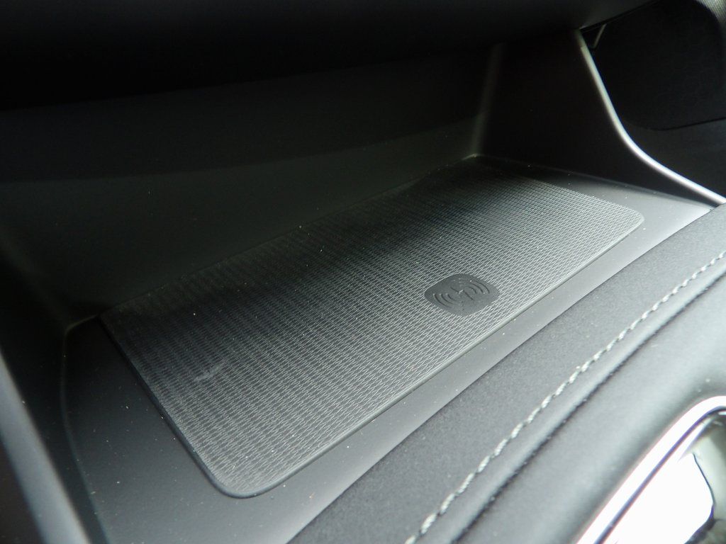2025 Volvo XC90 Plus - Photo 31