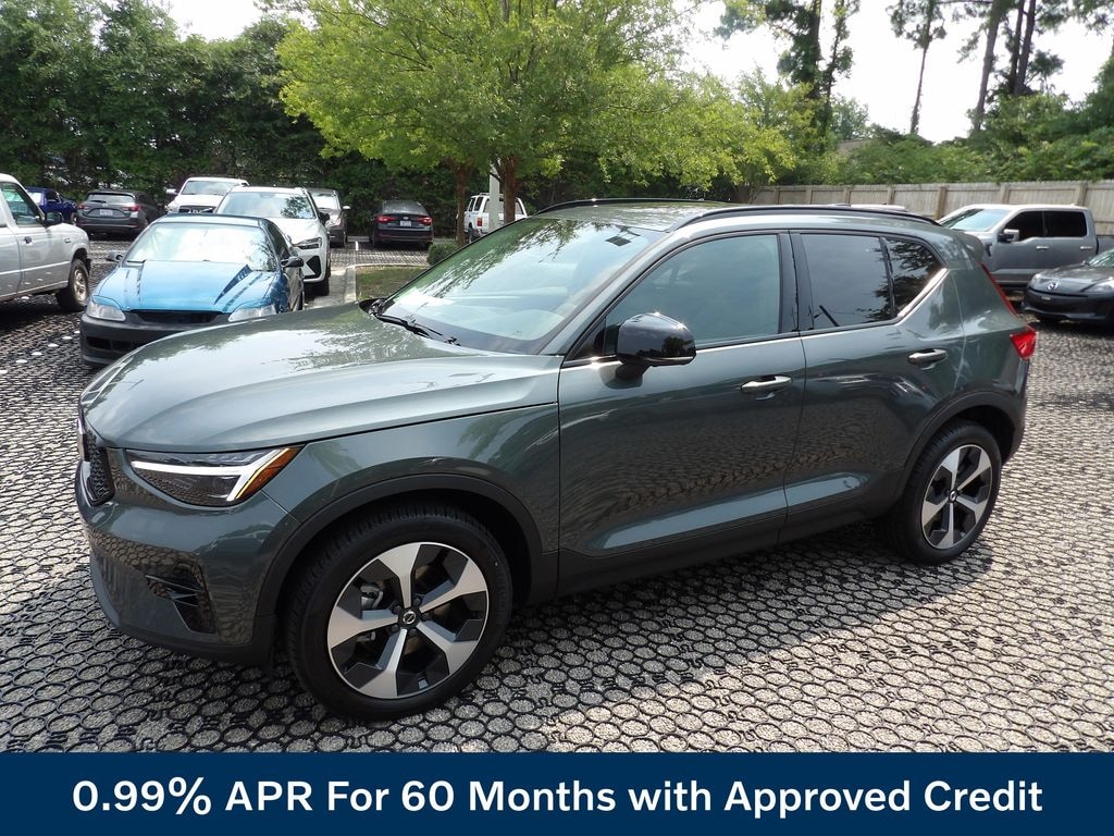 New 2026 Volvo XC40 B5 Plus SUV