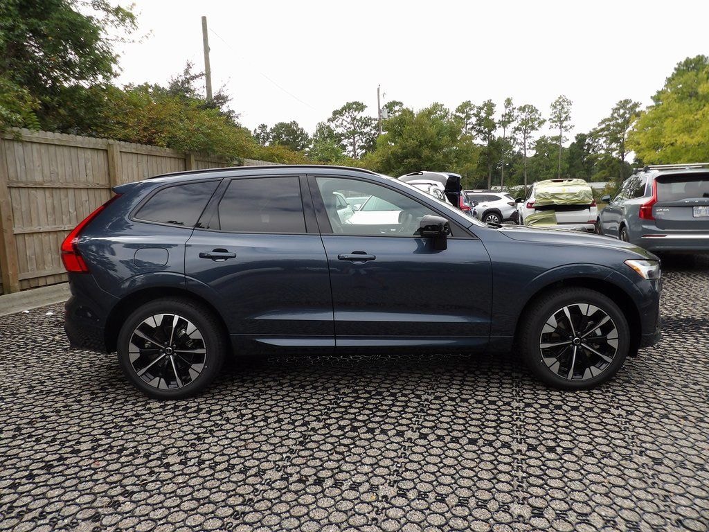 New 2026 Volvo XC60 B5 Plus SUV