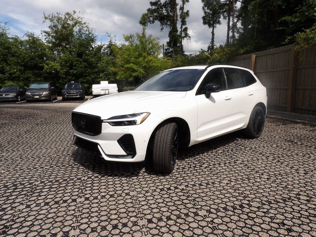New 2026 Volvo XC60 B5 Ultra Black Edition SUV