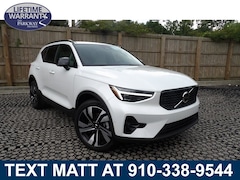 2026 Volvo XC40 B5 Plus SUV