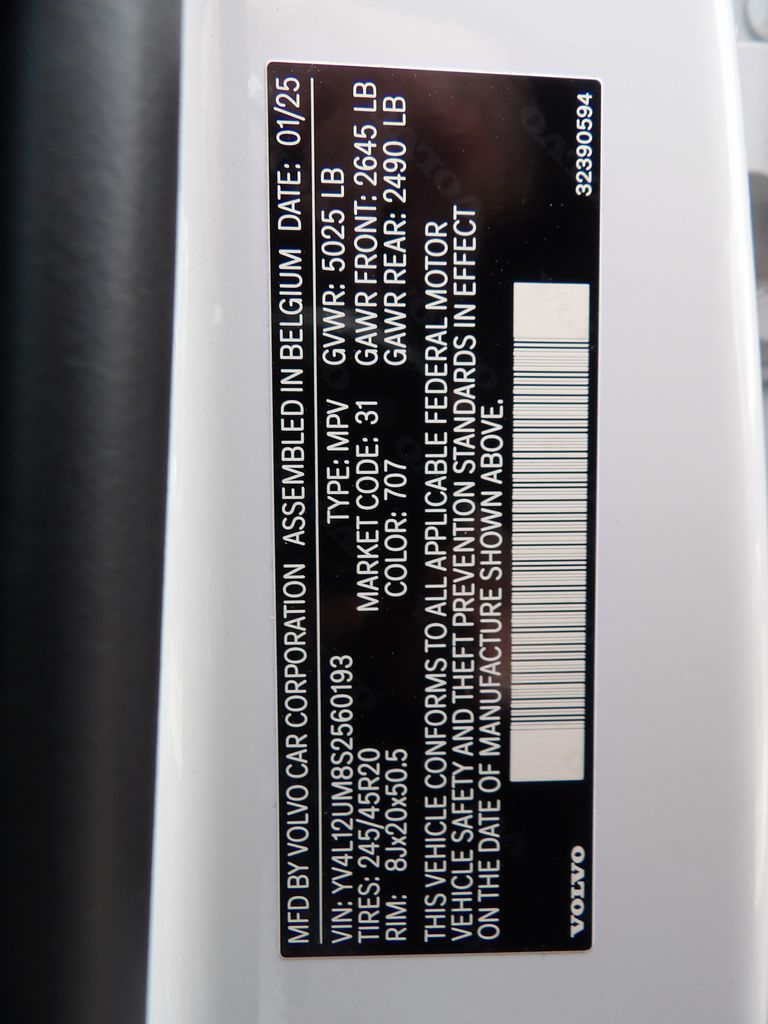 2025 Volvo XC40 Ultra - Photo 32