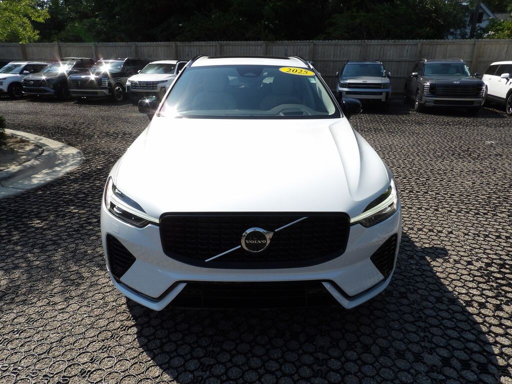 Certified 2025 Volvo XC60 Plug-In Hybrid T8 Ultra SUV