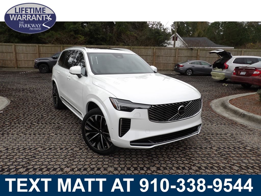 2026 Volvo XC90 Plus's photo