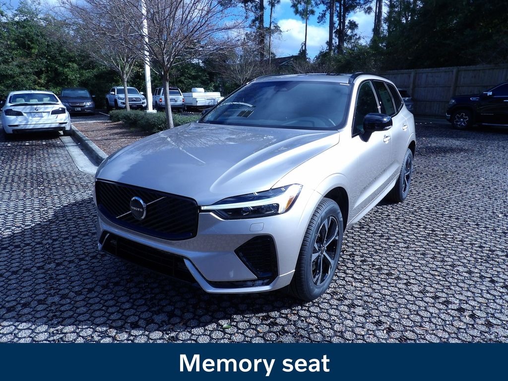 New 2026 Volvo XC60 B5 Core SUV