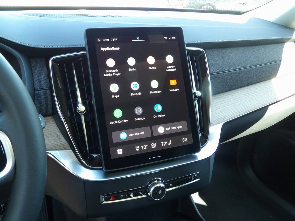 2025 Volvo XC90 Plus - Photo 25