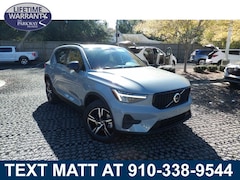 2026 Volvo XC40 B4 Core FWD SUV