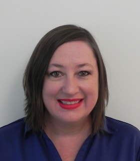 Staff member Helen Connelly from ID_d2fa91c639d0