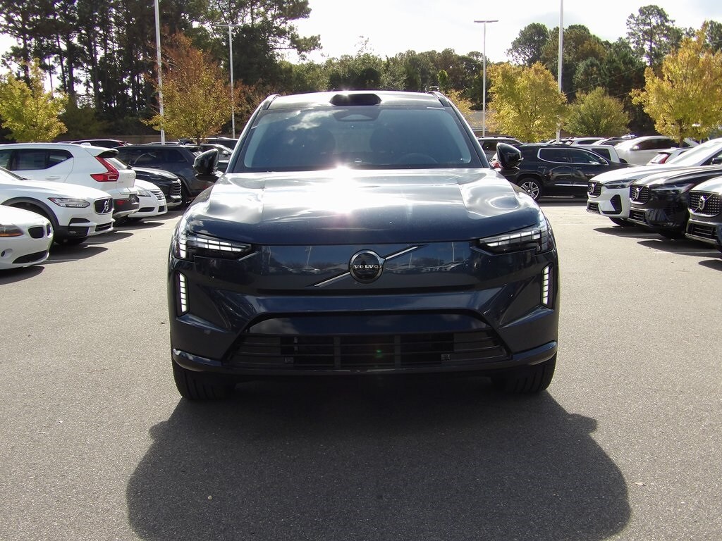 2025 Volvo EX90 Twin Motor Performance Ultra photo 2