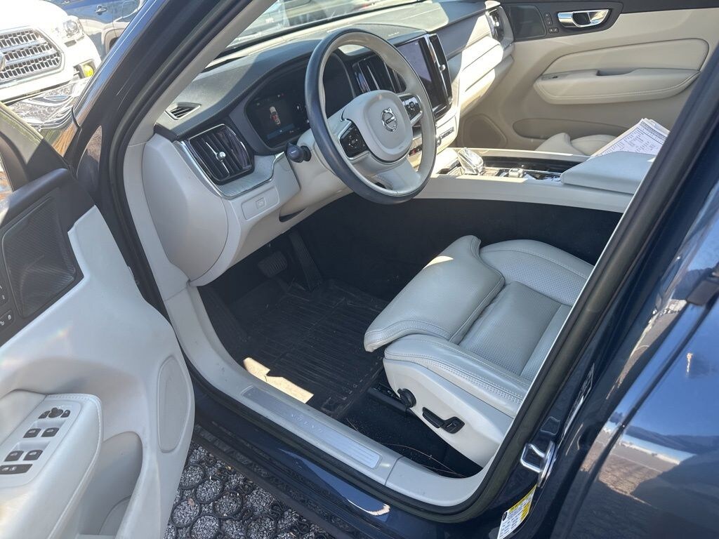Used 2023 Volvo XC60 B6 Ultimate Bright Theme SUV