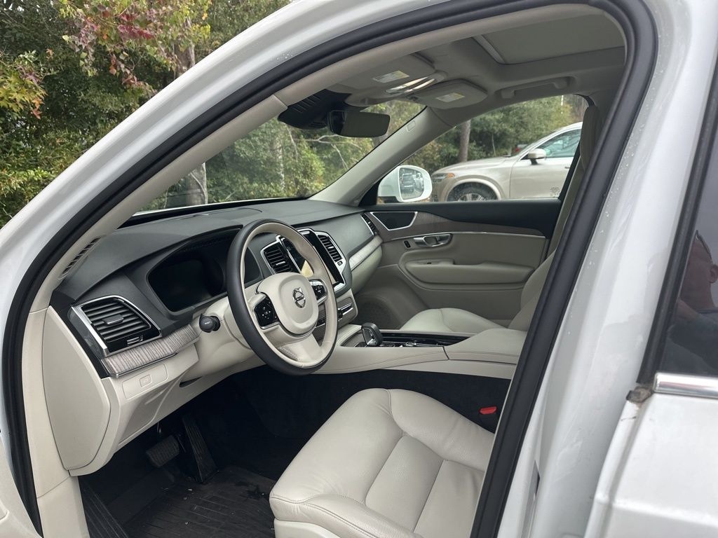 Used 2024 Volvo XC90 B5 Core SUV