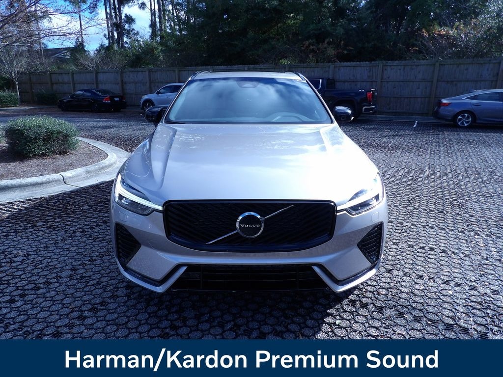 New 2026 Volvo XC60 B5 Core SUV