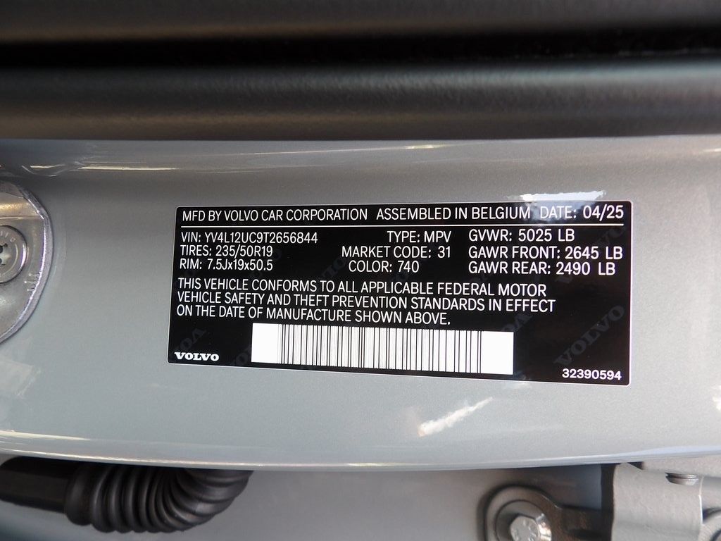 2026 Volvo XC40 Plus - Photo 27