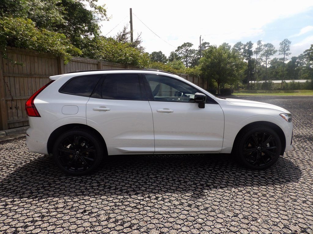 New 2026 Volvo XC60 B5 Ultra Black Edition SUV