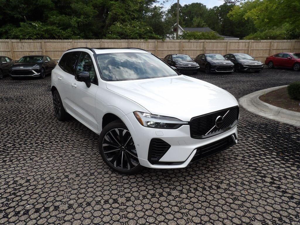 New 2026 Volvo XC60 plug-in hybrid T8 Ultra SUV