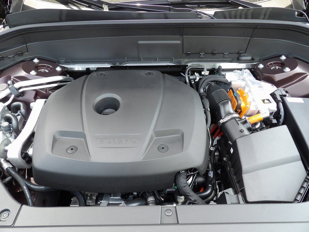 2025 Volvo XC90 Plus - Photo 34