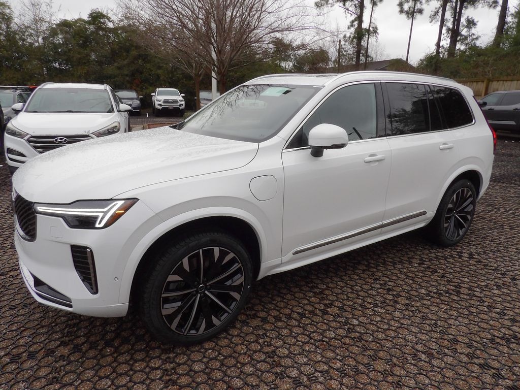 New 2026 Volvo XC90 plug-in hybrid T8 Plus 7-Seater SUV