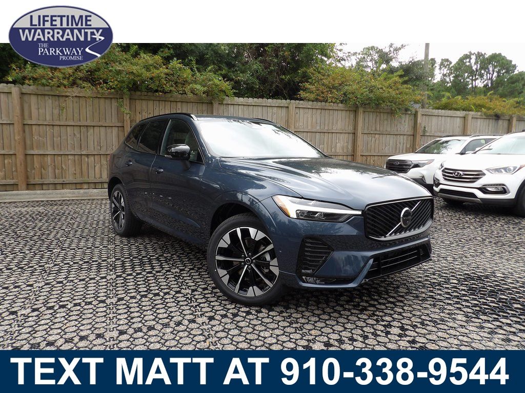 2026 Volvo XC60 Plus's photo
