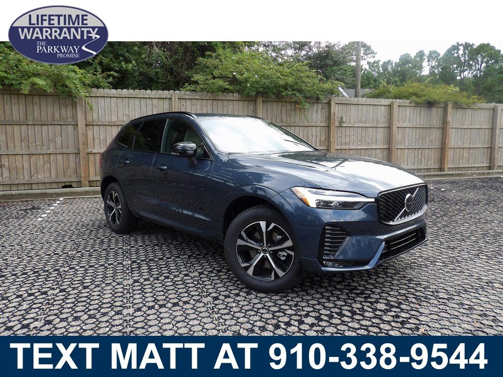 2026 Volvo XC60 Core's photo