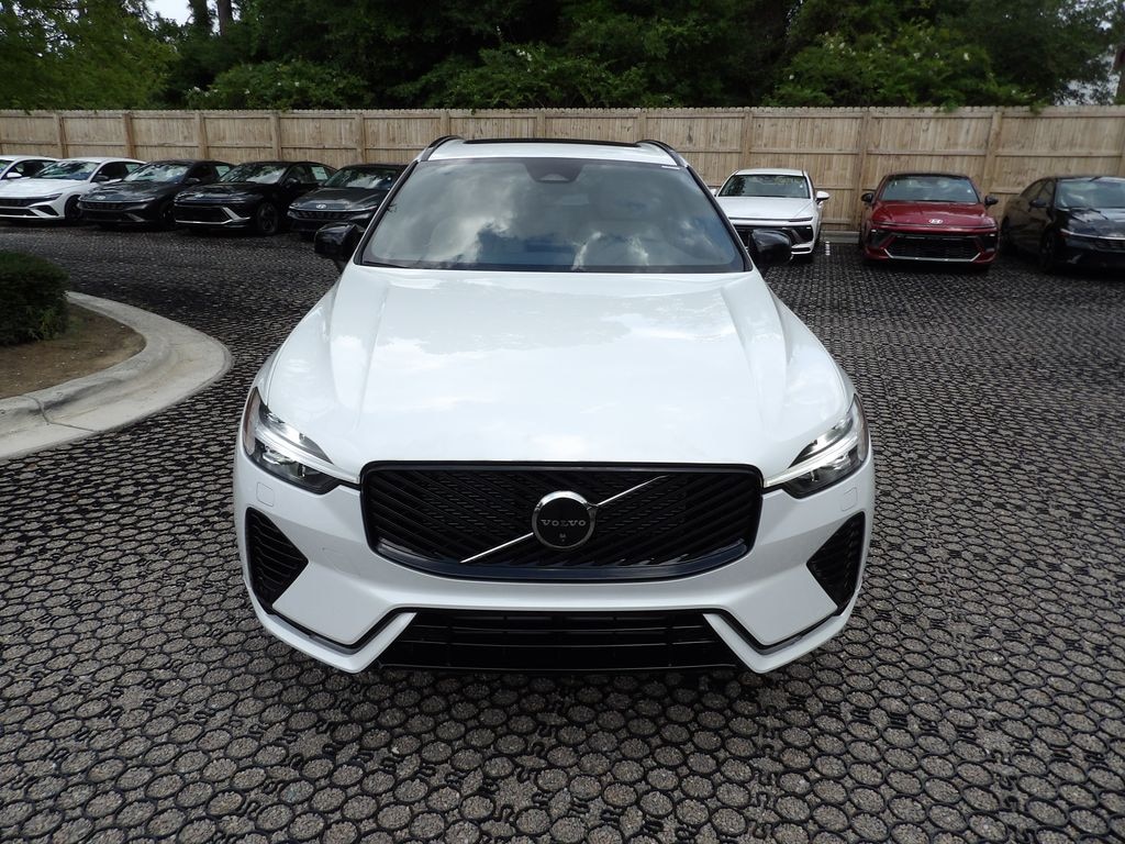 New 2026 Volvo XC60 plug-in hybrid T8 Plus SUV