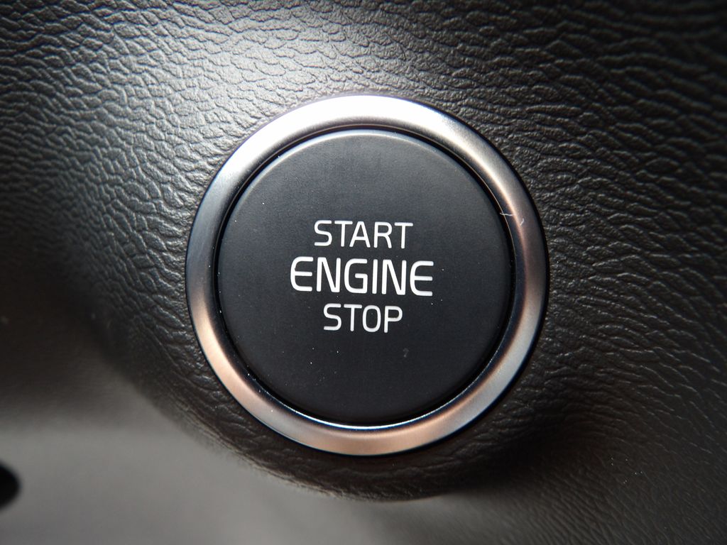 2025 Volvo XC40 Ultra - Photo 20