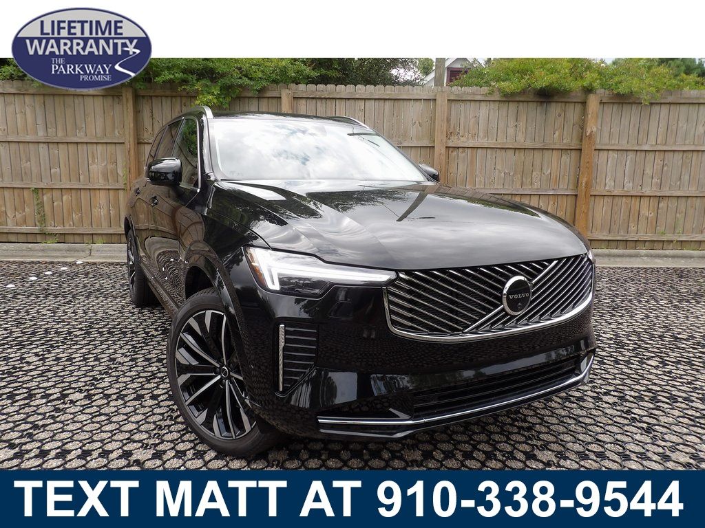 2026 Volvo XC90 Plus's photo