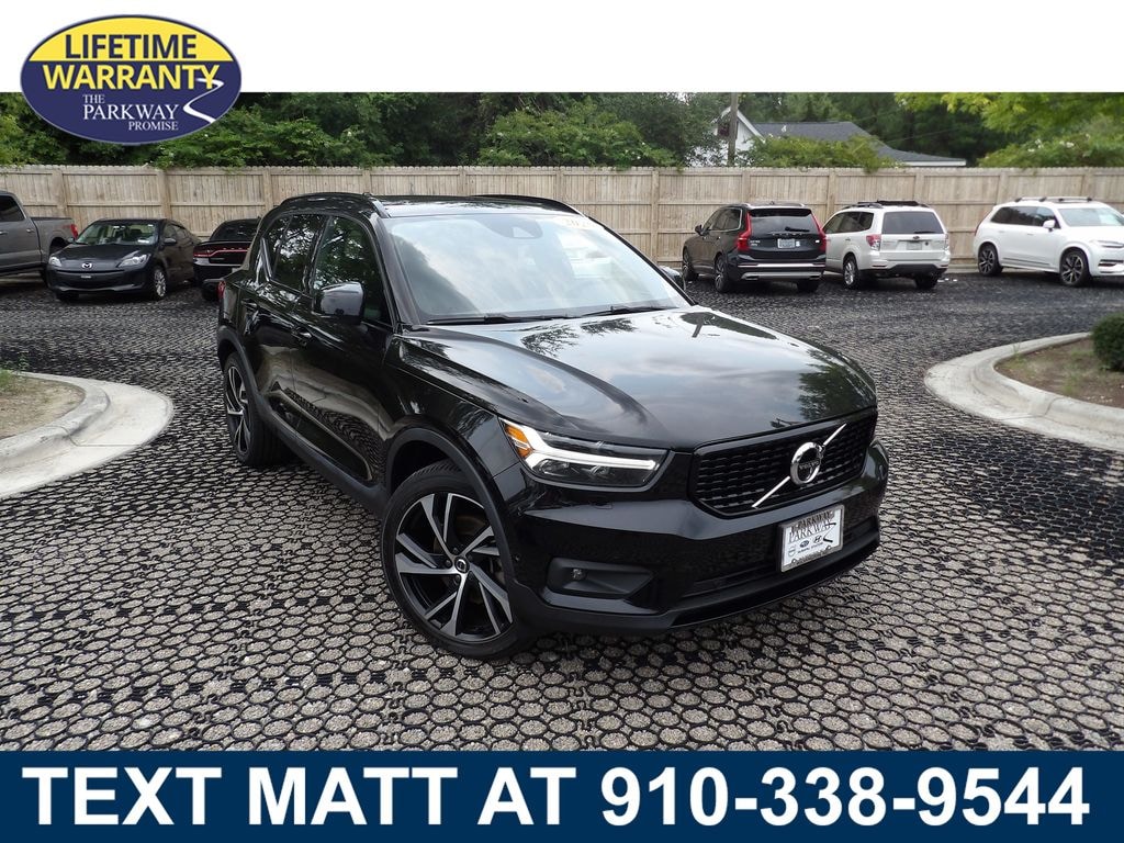 Used 2020 Volvo XC40 R-Design SUV