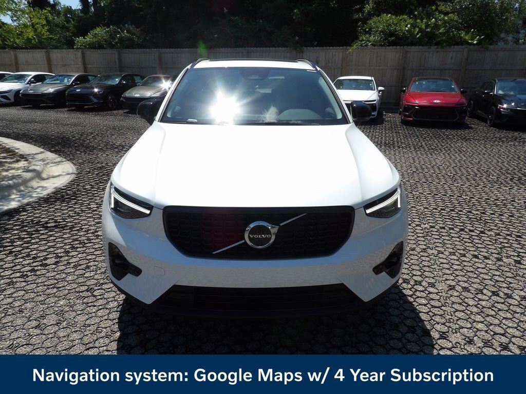 New 2026 Volvo XC40 B5 Ultra SUV