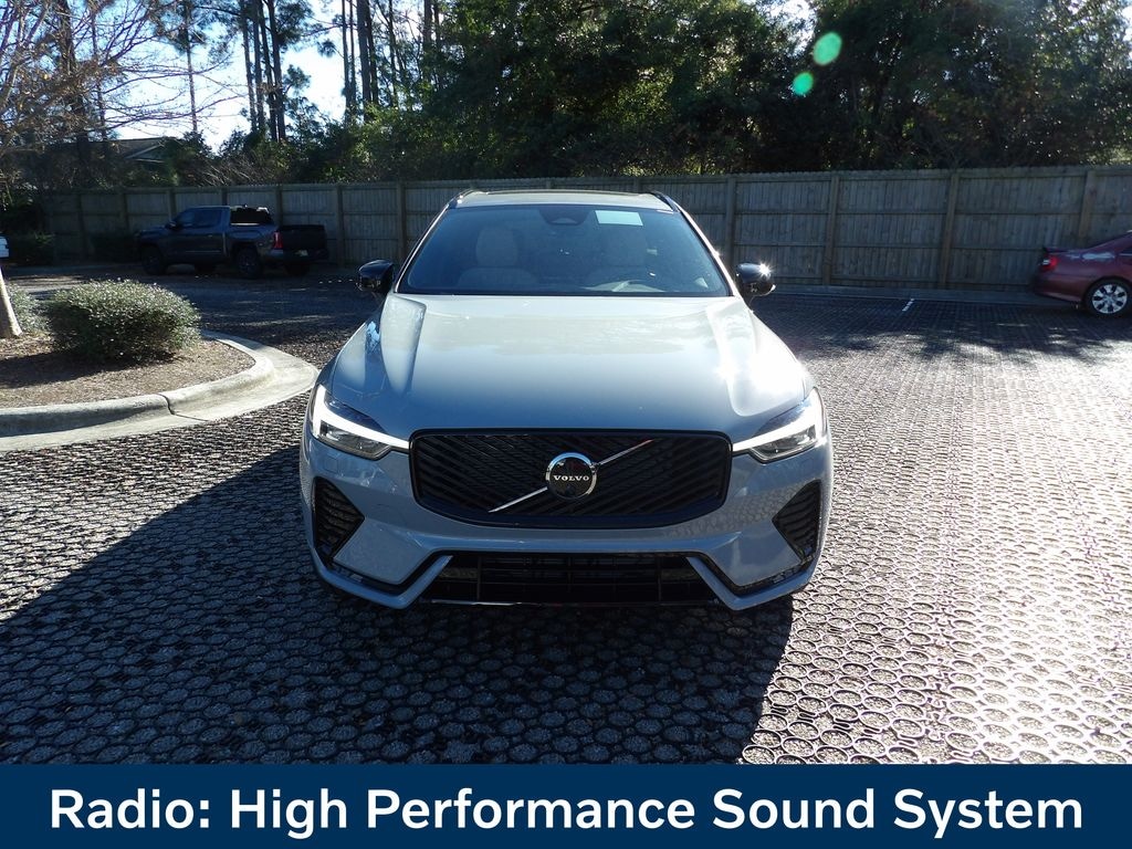 New 2026 Volvo XC60 B5 Plus SUV