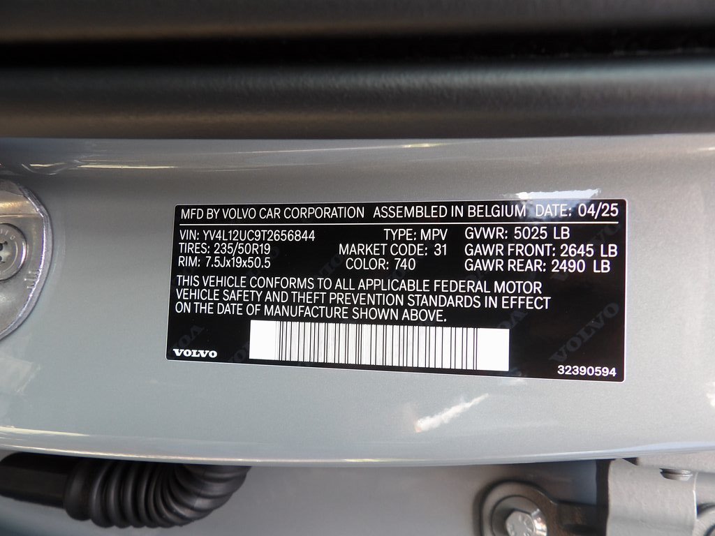 2026 Volvo XC40 Plus - Photo 27