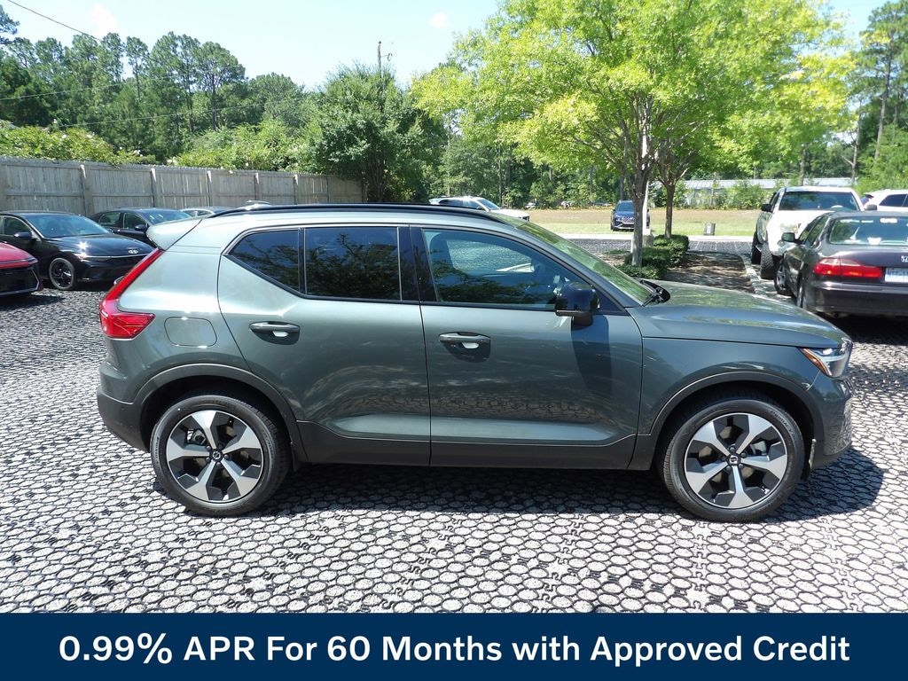 New 2026 Volvo XC40 B5 Plus SUV