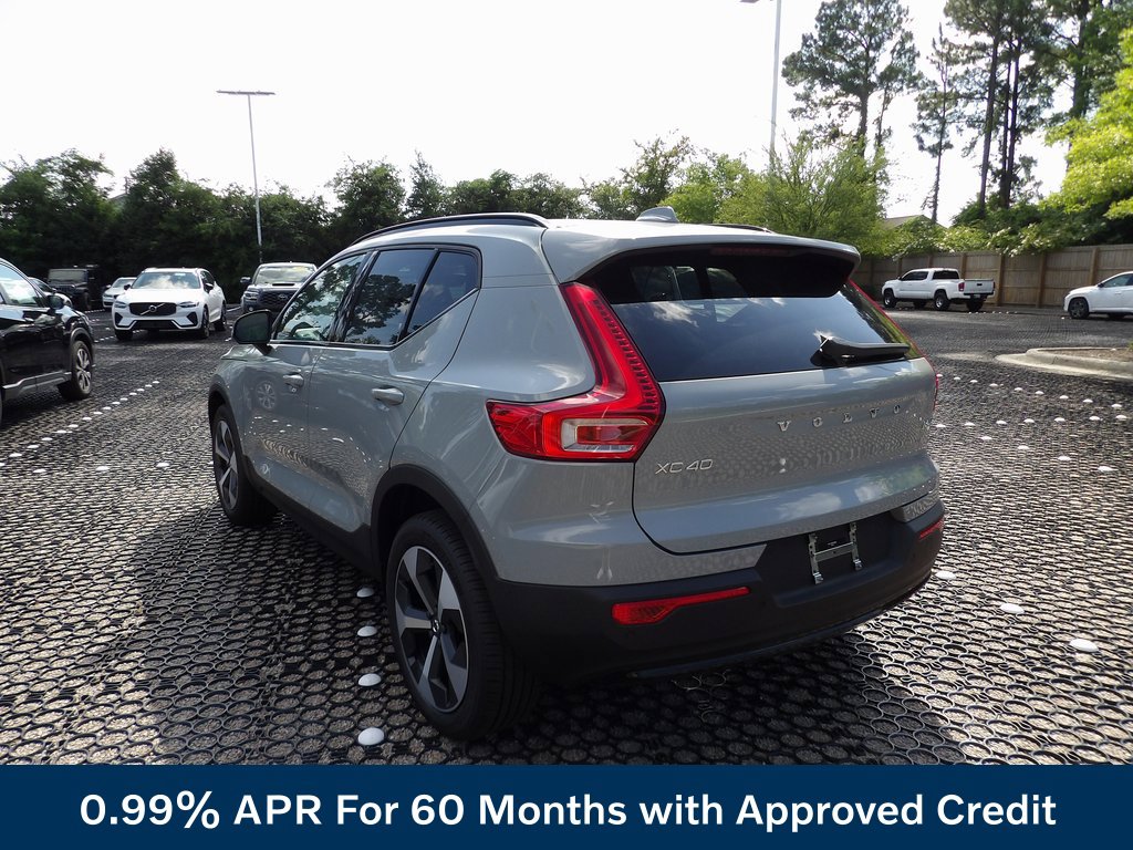 2026 Volvo XC40 Plus - Photo 8