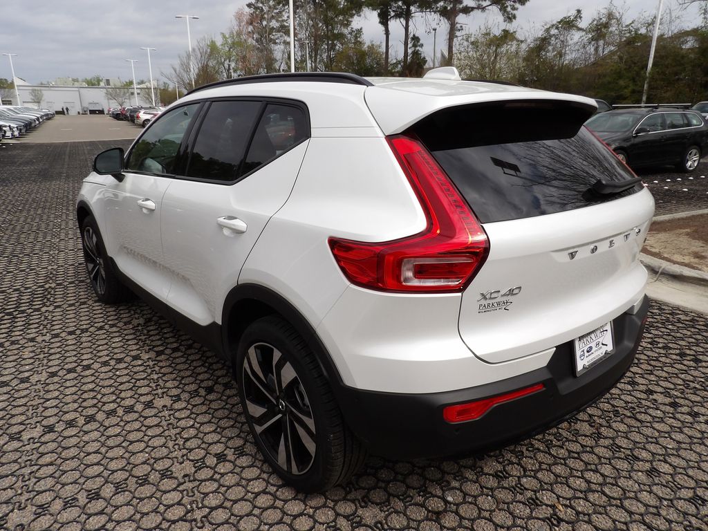 2025 Volvo XC40 Ultra - Photo 7